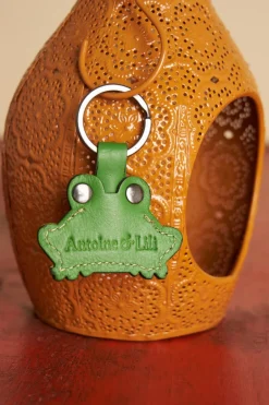 Antoine et Lili Porte Clés Grenouille Sale